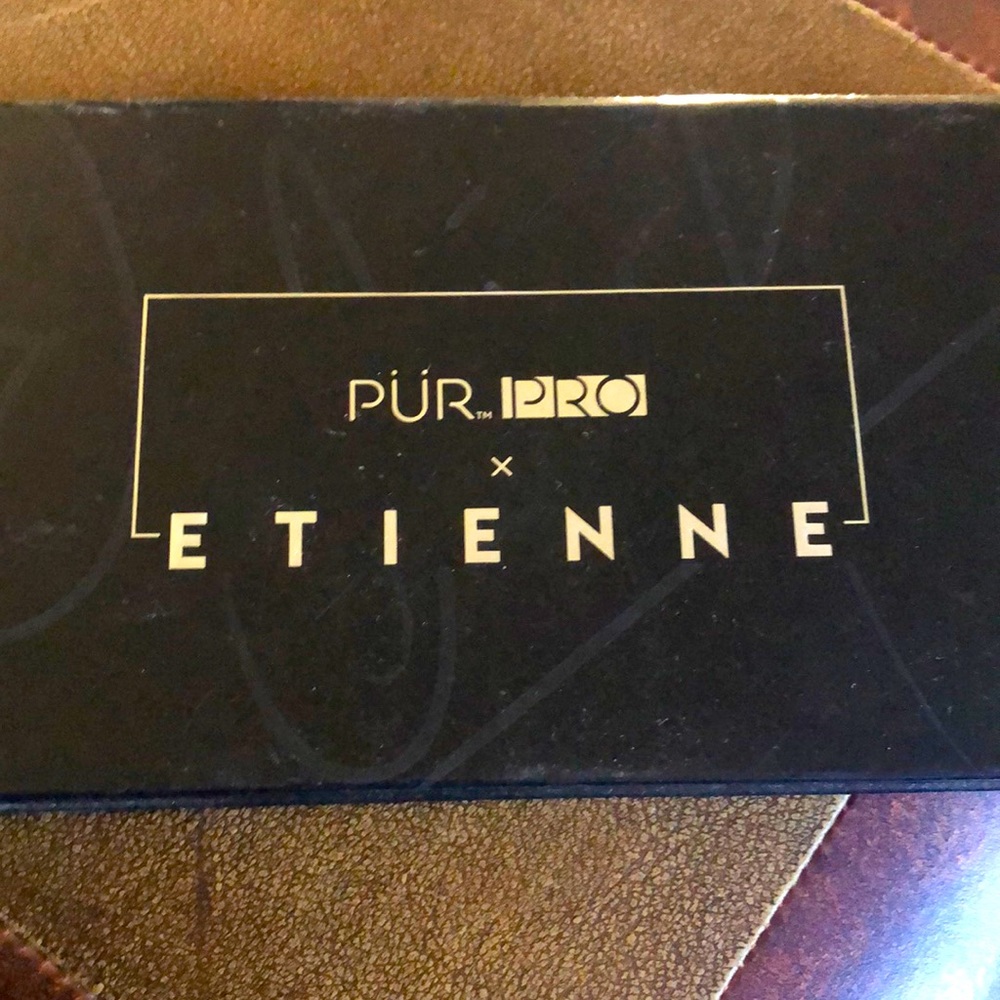 Pur Pro eyeshadow palette